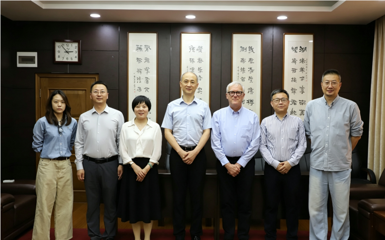 英国西英格兰大学代表团一行来访我校